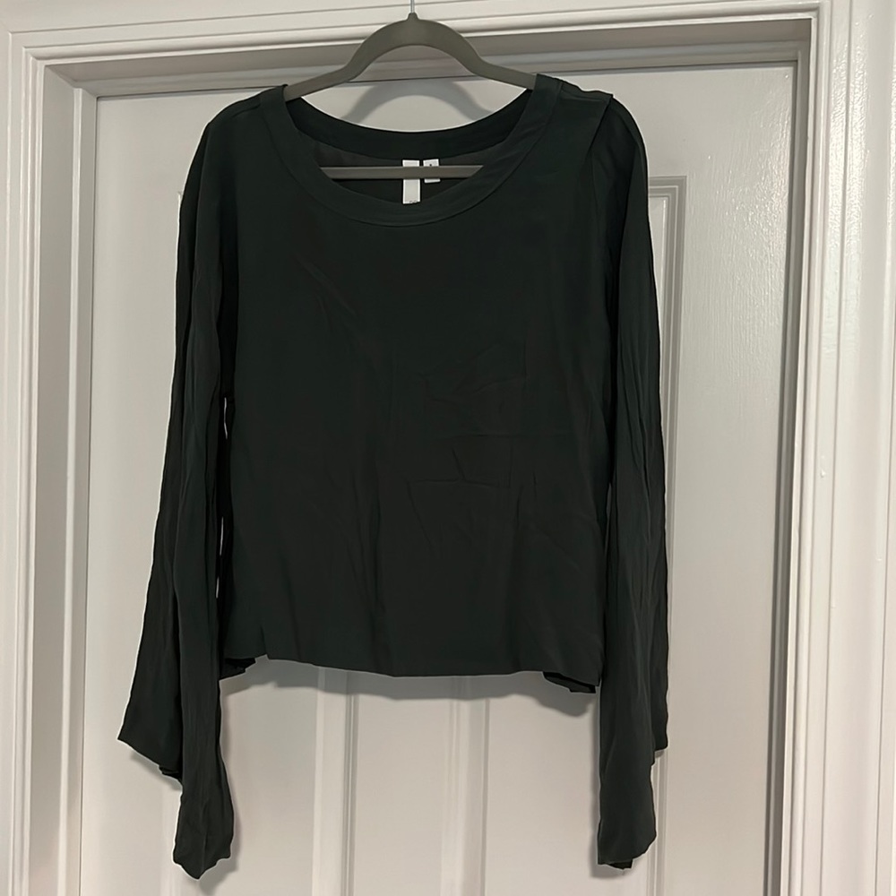 BP by Nordstrom bell sleeve top sz XL
